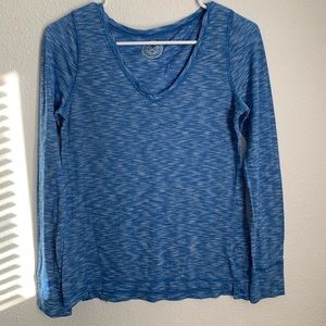 Long sleeve v-neck